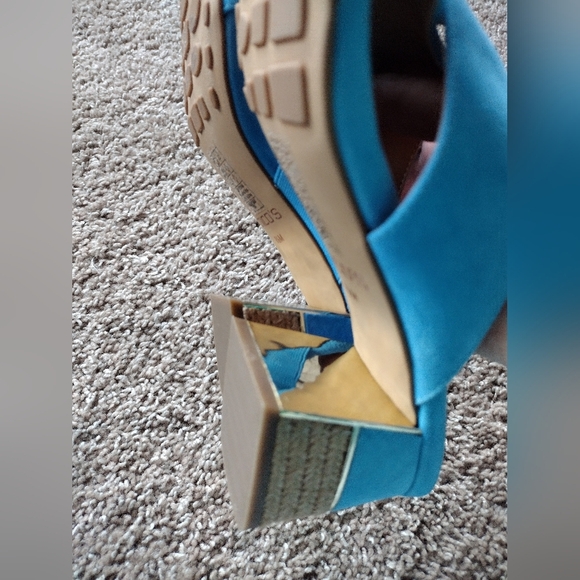 Chico's Faux Suede Block Heel Mule Sandals 8.5 NWOT - Picture 7 of 8